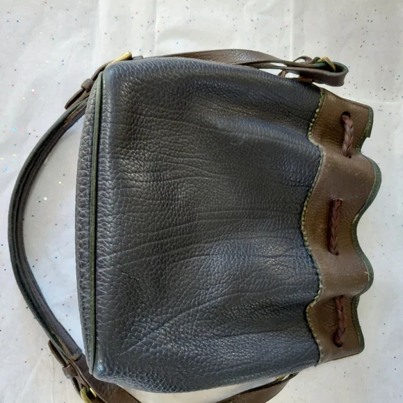 Vintage Dooney and Bourke Teton Drawstring Bucket Bag - Picture 3 of 8